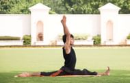 Closed hips are essential to maintaining the correct form in Hanumanasana (Image from Pexels @Yog Guru Mohan)